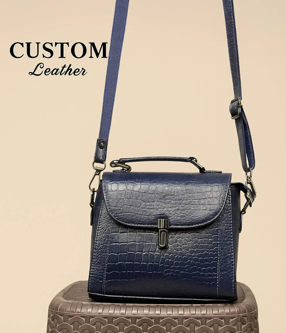 Girls' flap crossbody in beige